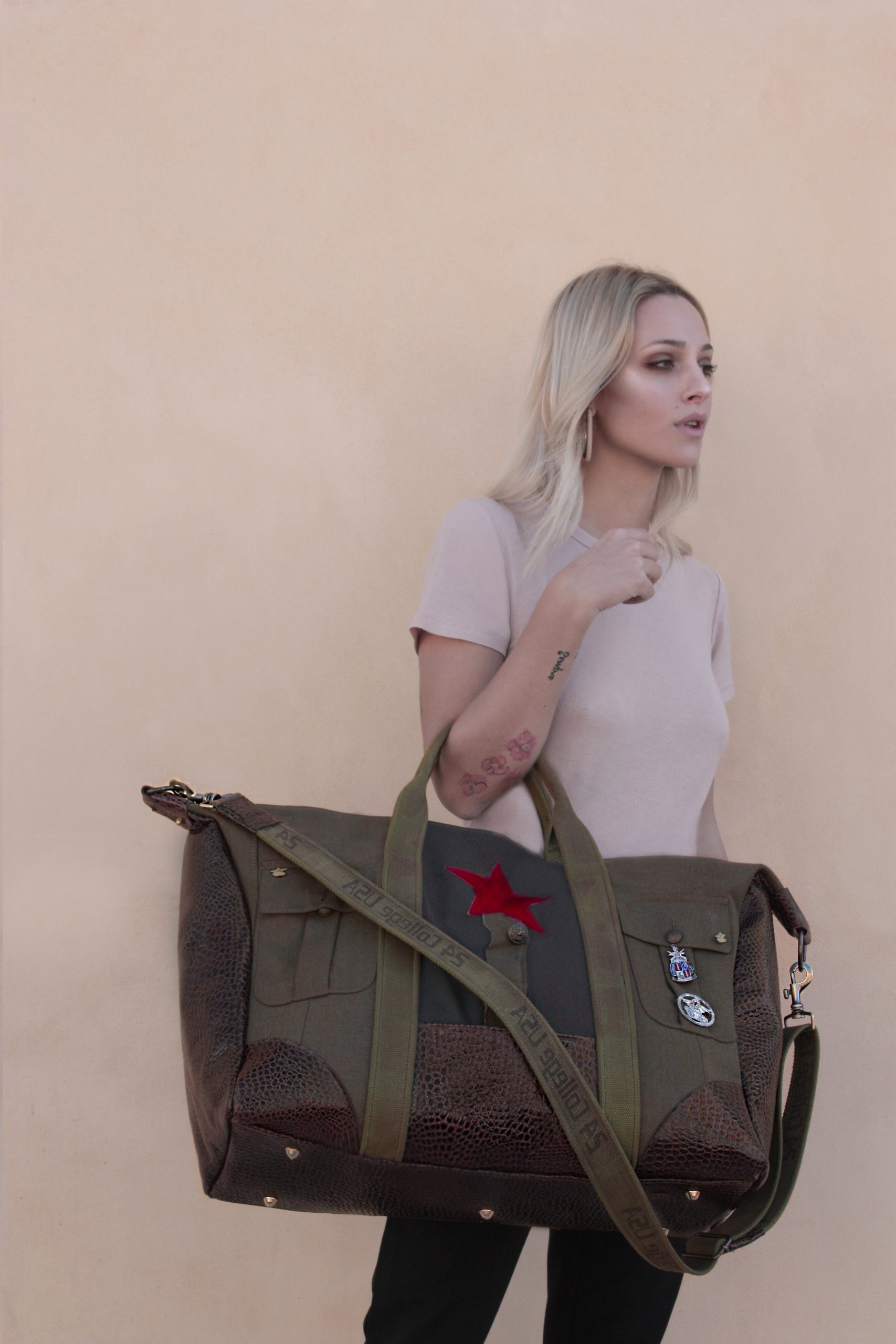 Cathrine Military Handmade bag. Discover this mood